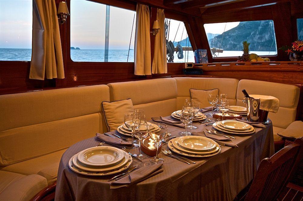 מלון קסטלמרה די סטביה Plaghia Boat & Breakfast מראה חיצוני תמונה