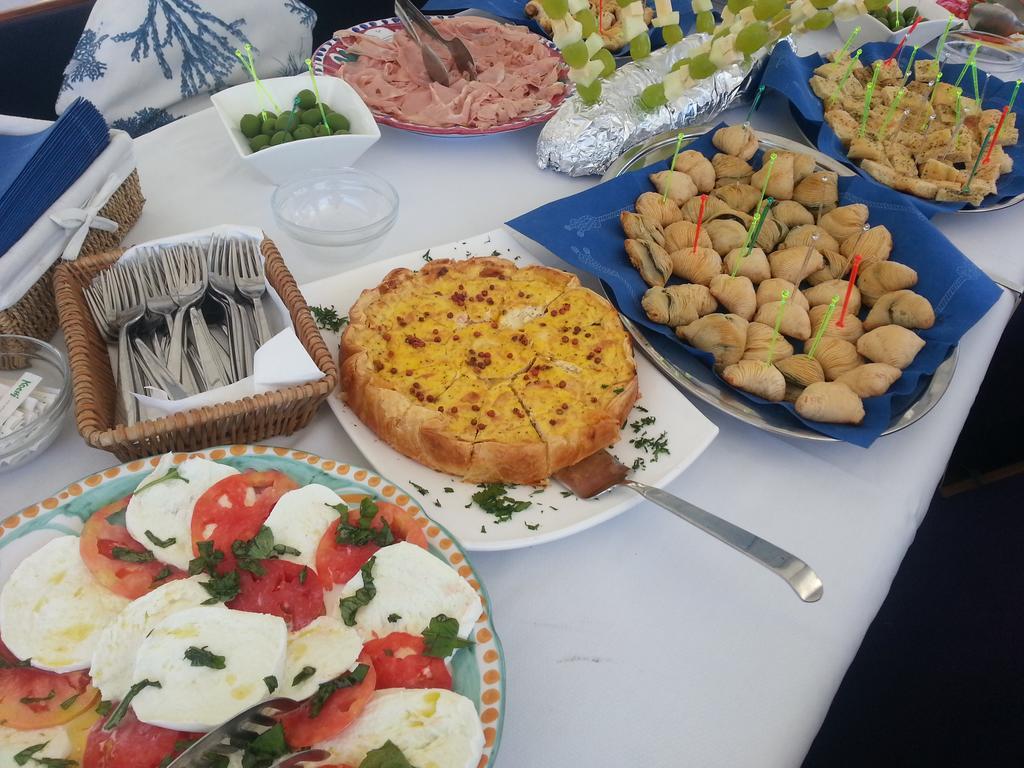 מלון קסטלמרה די סטביה Plaghia Boat & Breakfast מראה חיצוני תמונה